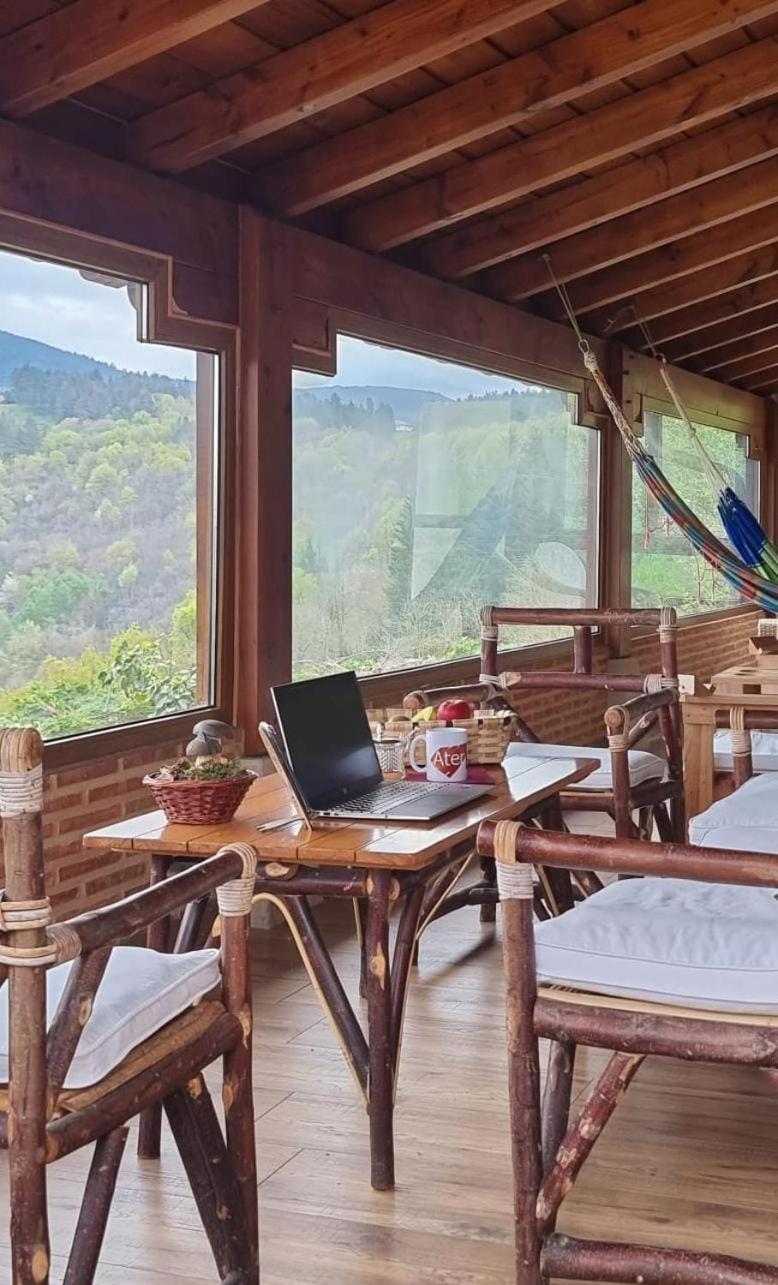 Aterbe Guest House Leintz-Gatzaga ภายนอก รูปภาพ